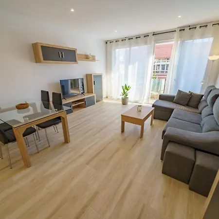 Homeholidaysrentals Music - Costa Barcelona * Pineda de Mar
