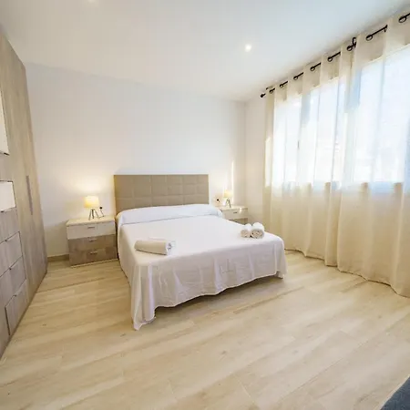 Homeholidaysrentals Music - Costa Barcelona Apartment *