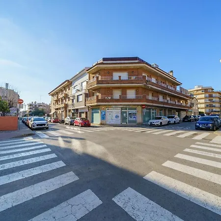 Homeholidaysrentals Music - Costa Barcelona Pineda de Mar