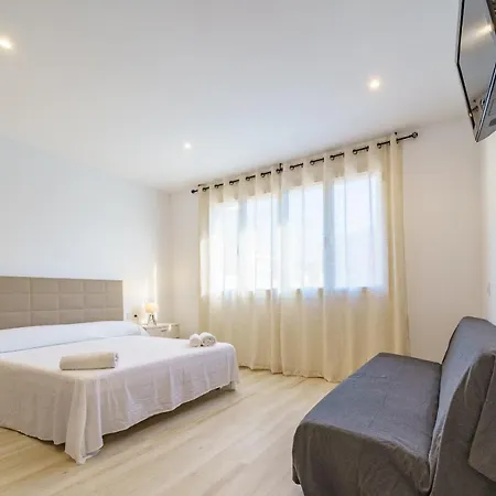 Homeholidaysrentals Music - Costa Barcelona Apartment *
