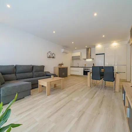 Homeholidaysrentals Music - Costa Barcelona * Pineda de Mar