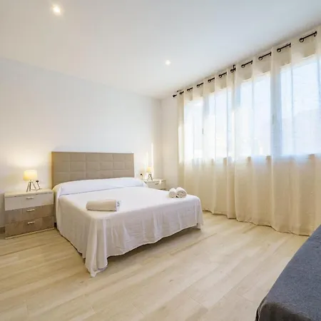 Homeholidaysrentals Music - Costa Barcelona *